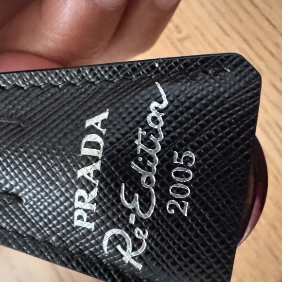 Prada Re-edition Nylon 2005 - Picture 3 of 5